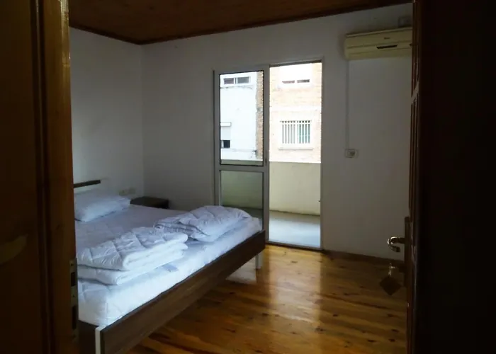 Buff Hostel Tirana