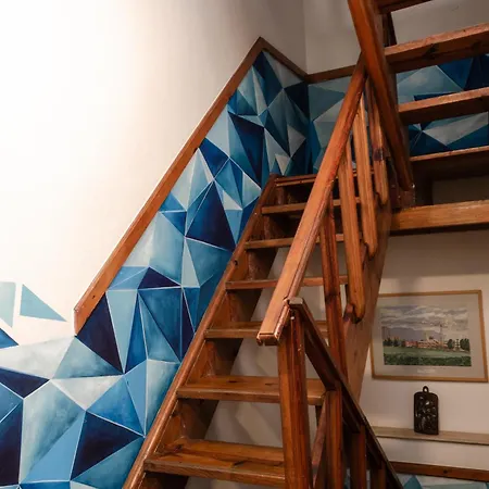 Buff Hostel Τίρανα