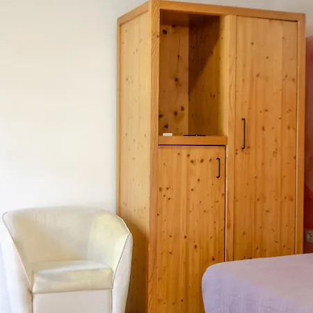 Buff Hostel