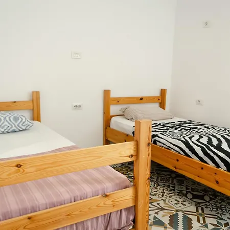 Hostel Buff *