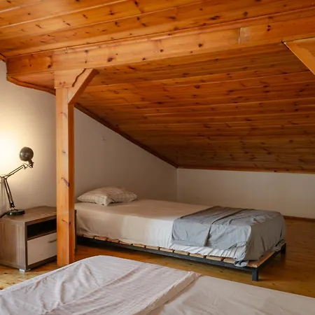 Hostel Buff Τίρανα