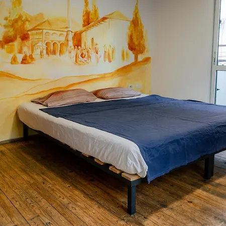 Hostel Buff *