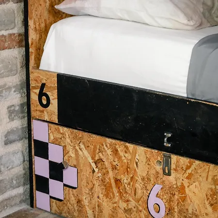 Buff Albergue