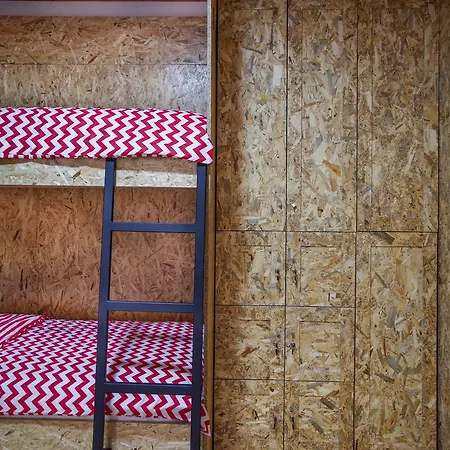 Buff Hostal *